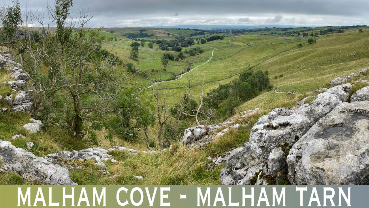 A walk along the Pennine Way from Malham Village to Malham Tarn