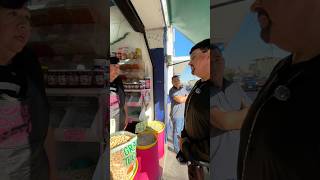Omar Alonso y Rafa Ramírez en el localito 😂 #doñapaz #comedia #emprendimiento #atencionalcliente