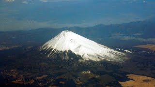 Egy éves kényszerszünet után újra mászható japán szent hegye a Fudzsi