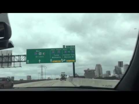 Driving to Gateway Arch in Downtown St. Louis, MO - YouTube