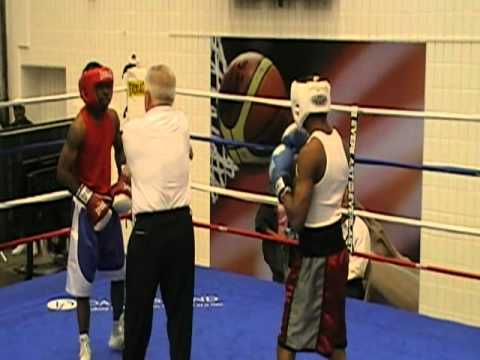 114 lbs Rau'Shee Warren vs Gary Antonio Russell Rd 1 (1 of 3)