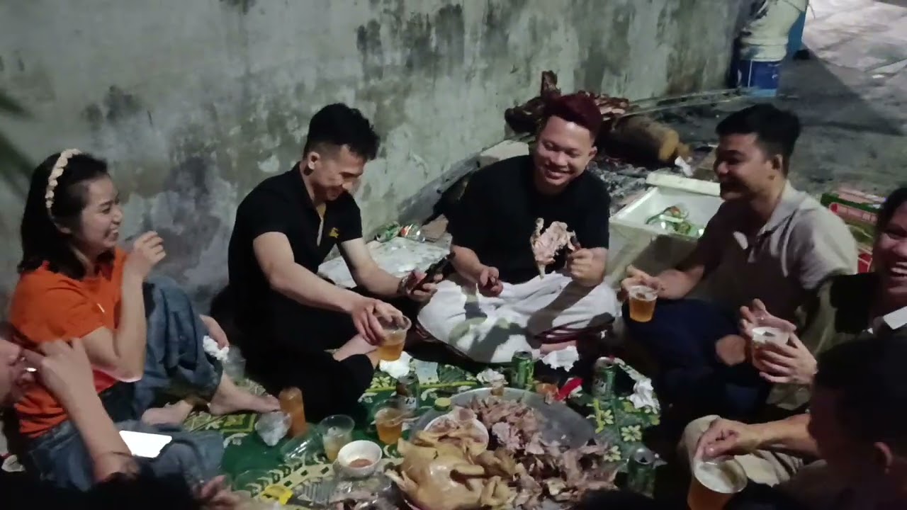 Không khí đêm giao thừa tại làng quê.  Nguyễn Công truyền 