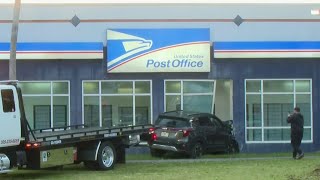 SUV crashes into post office in Southwest Miami-Dade, shattering windows