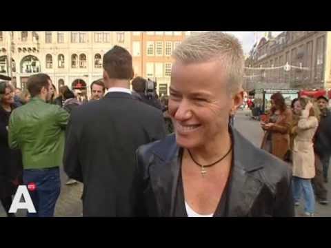 Ellie Lust: 'Portofoongebruik in Wie is de Mol was kolerezooi'
