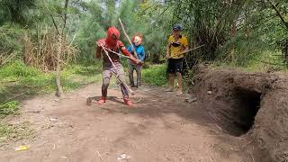 Brave Spider-Man Defeats The Sawtooth Monster