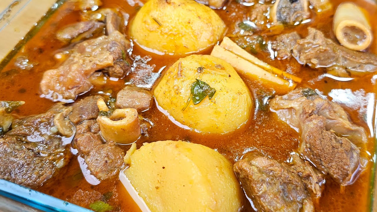 Aaloo Gosht Recipe ️Most popular Dish of Pakistan /دیگی آلو گوشت اب گھر ...