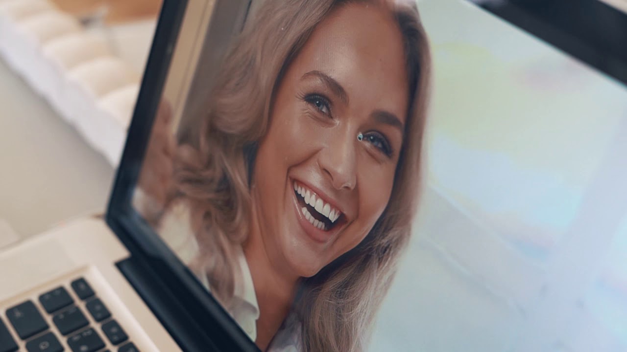 Aqua Angels voda ve skleněném barelu