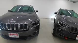 2019 Jeep Cherokee Trailhawk vs Latitude Plus