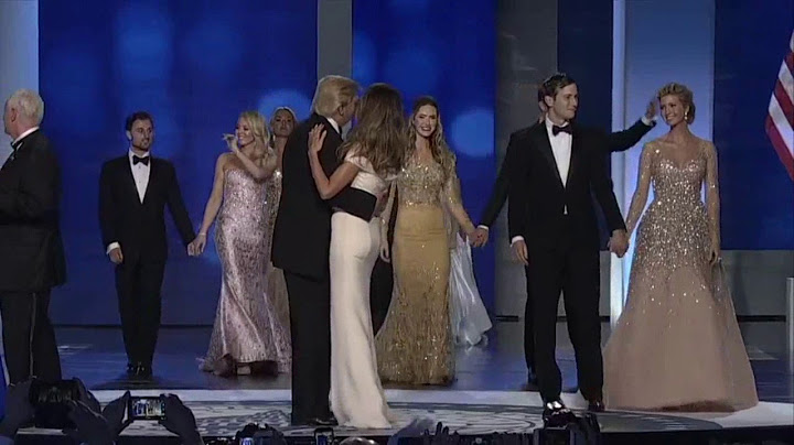 Donald Trump & Melania Trump First Dance after become President of USA