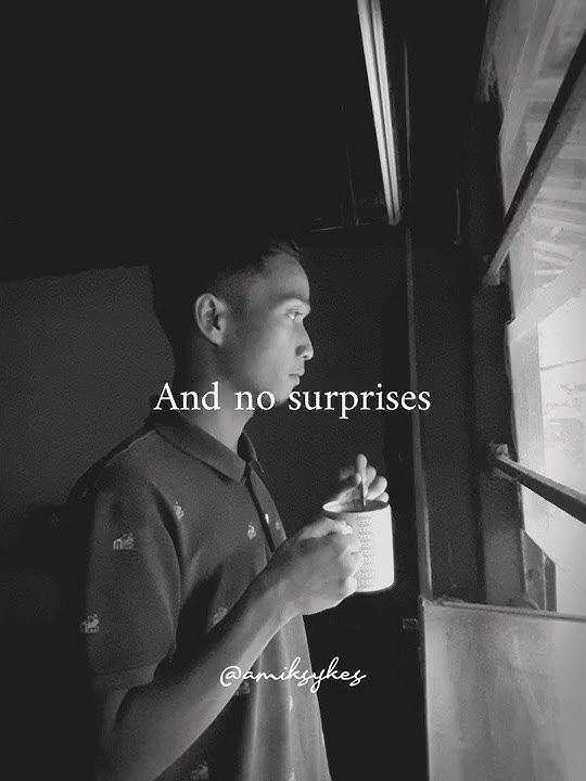 Radiohead - No surprises (Shorts story wa)