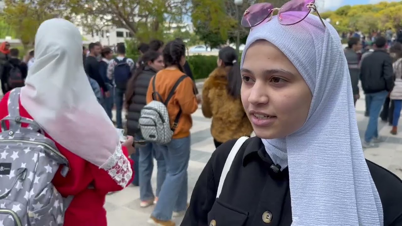 وحدات الشرطة تؤمن امتحانات كلية الطب في جامعة اللاذقية.