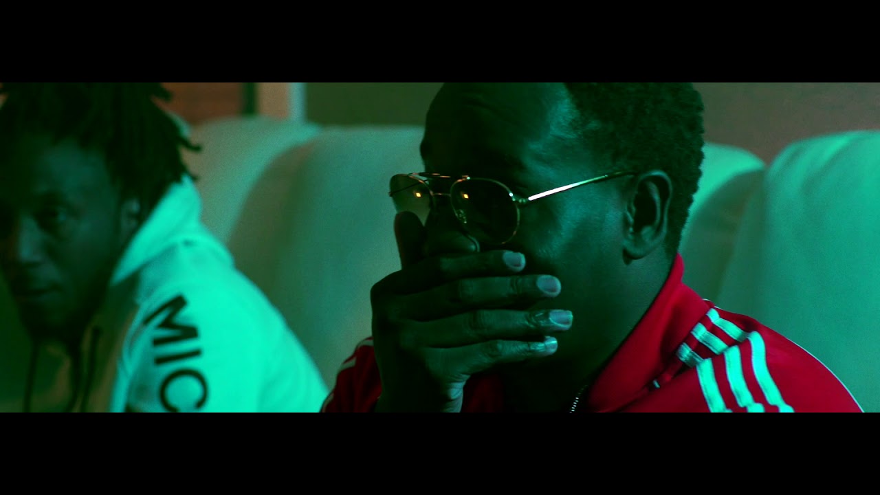 F4E Sheezy - Self Made (Official Video) auf YouTube ansehen F4E Sheezy - Self Made (Official Video) auf YouTube ansehen