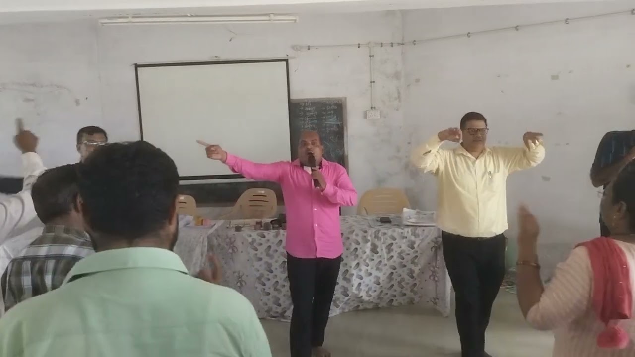 ૧ થી ૧૦ અંકો મોરલાની ડોકમાં હો એકડો દેખાય છે.