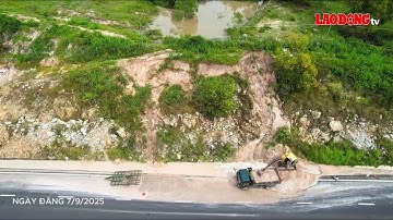 Sạt lở đất cát, tràn xuống đường cao tốc Vĩnh Hảo - Phan Thiết