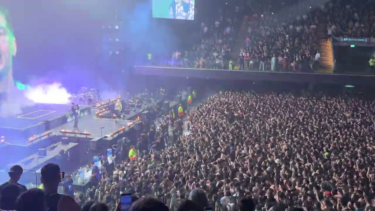 DUKI, CRO - HARAKIRI (EN VIVO MOVISTAR ARENA 18/12)