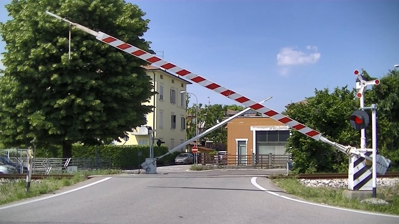 Spoorwegovergang Sorbolo (I) // Railroad crossing // Passaggio a livello