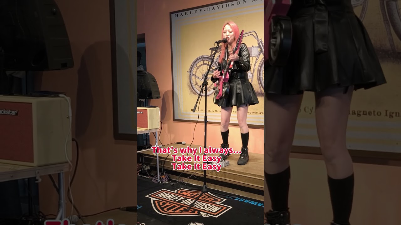 Take It Easy! #motorcycle #摩托車 #重機 #guitar #motorcyclegirl