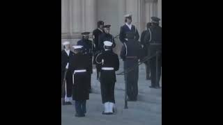Soldier collapses at Jimmy Carter s funeral service