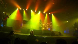 Limp Bizkit, live in Kiev: Behind Blue Eyes & Walking Away