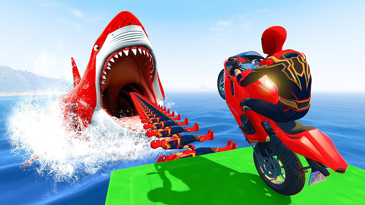 ‎الأبطال الخارقين على القضبان دوامة قمع جسر 🕸️🏍️ RAINBOW SPIDER MAN! on Motorcycle in Spiral Bridge