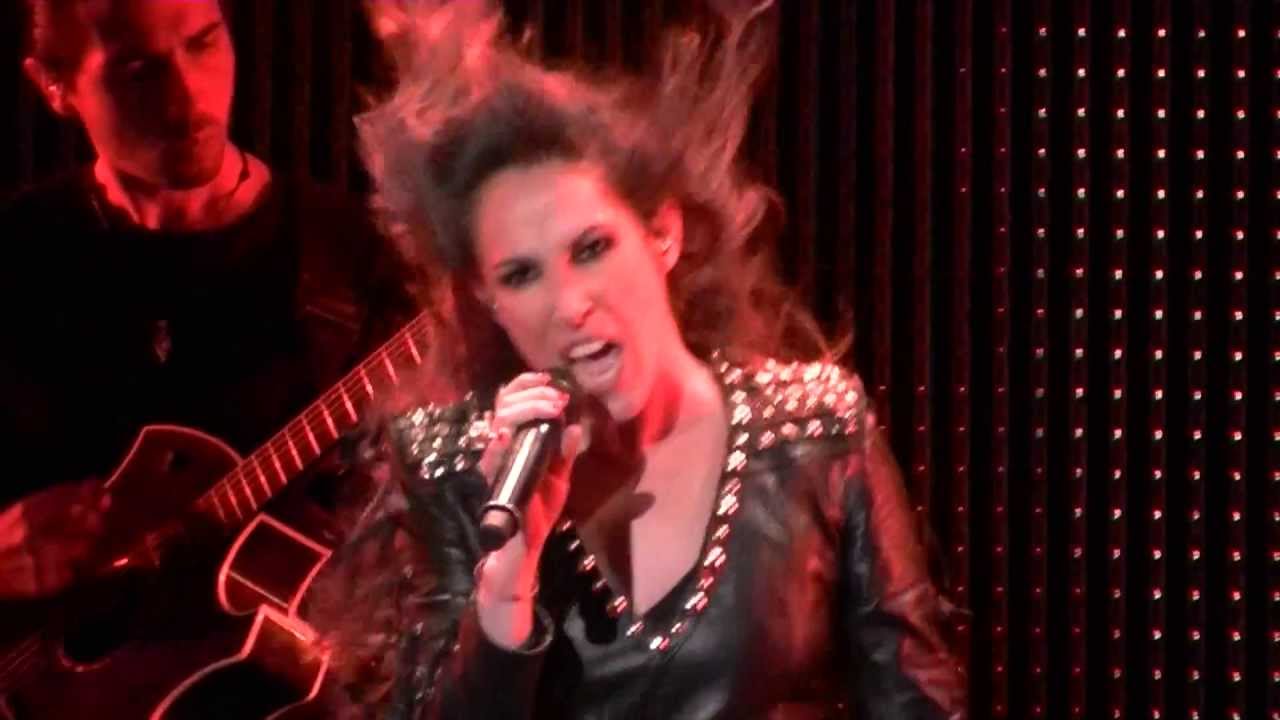 Malu Valencia Ni un paso atrás 02.11.13