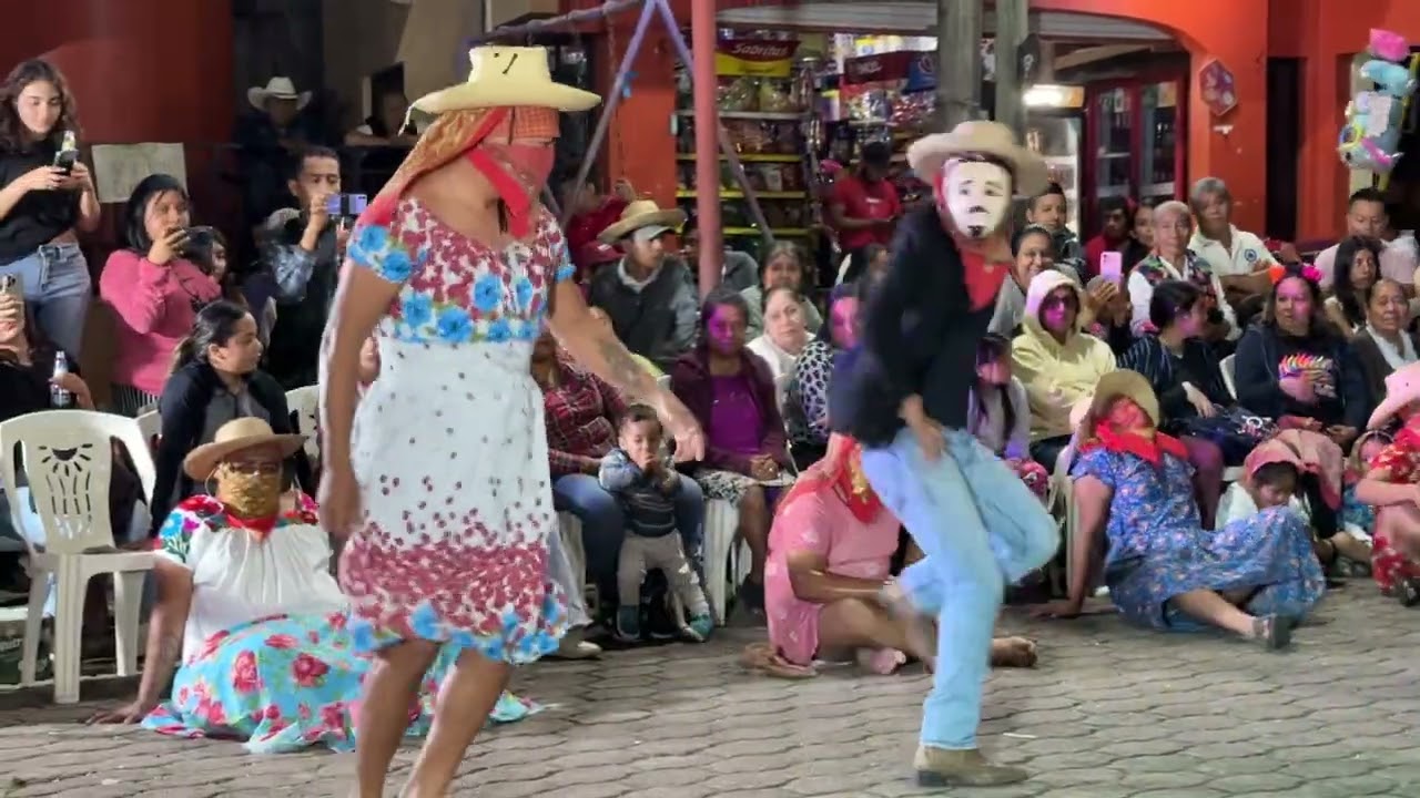 Xantolo en Huejutla Hidalgo Cuadrilla Herencia y Tradición del barrio San José Huejutla 