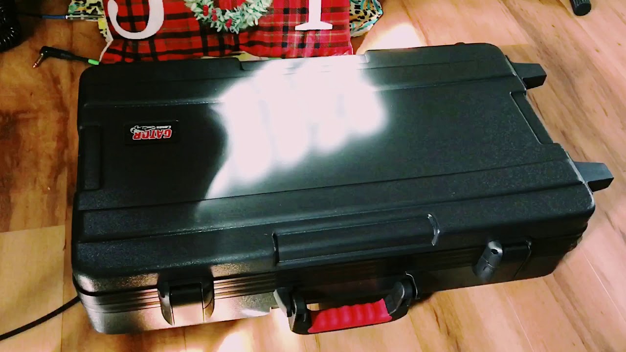 Our GHELIXFLOOR Case. Perfect For the Line 6 Helix Player on Your