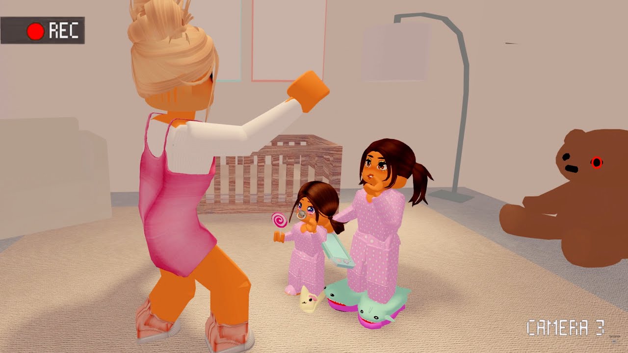 Contrato a una Niñera y la espío por Camaras 🤯