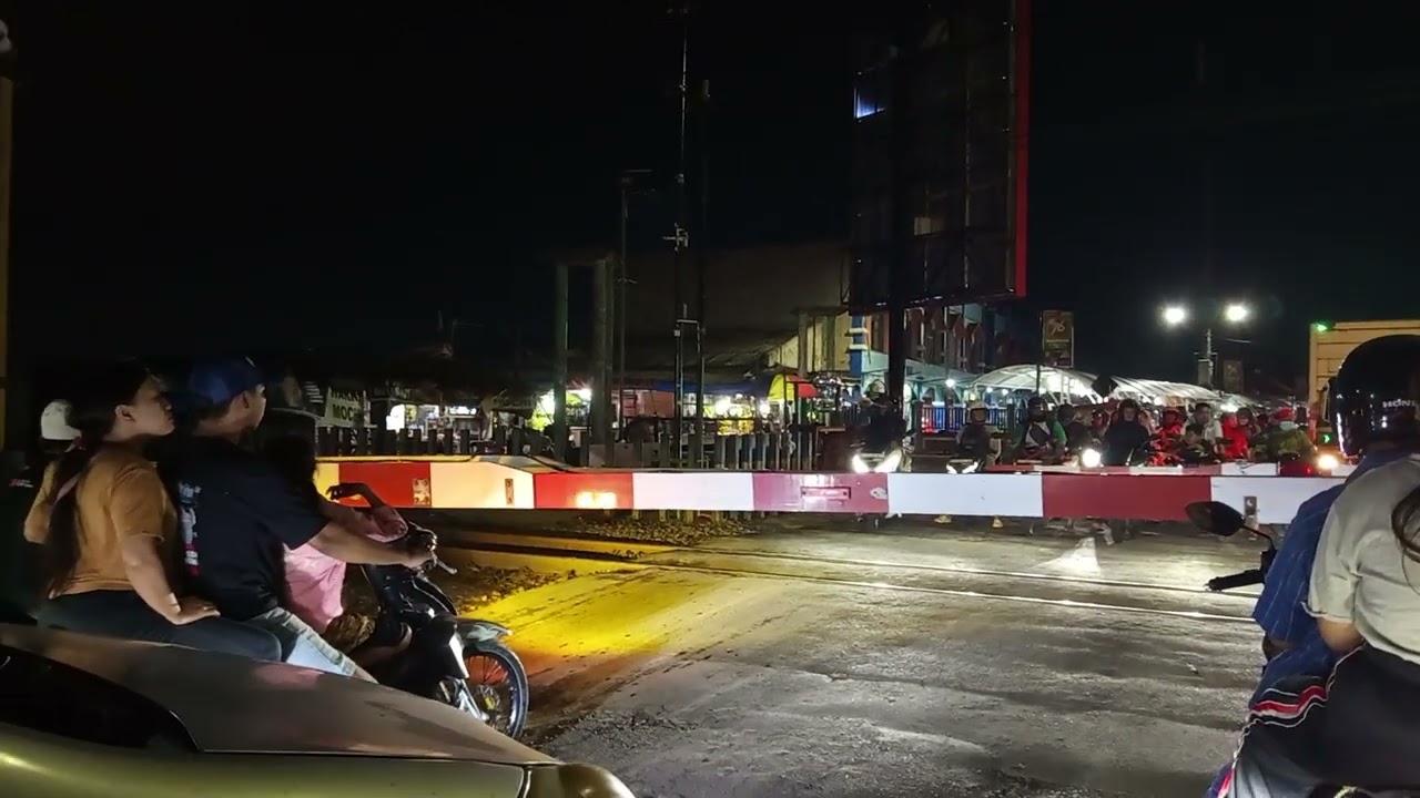 Perlintasan kereta api PJL 63 Sidoarjo kotaknya kab Jawa Timur dan PJL 63 KAI Sidoarjo 