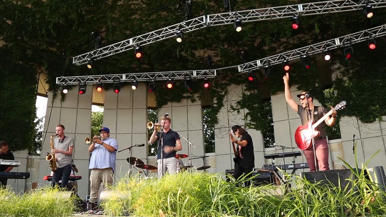 Benjaman James - Live at Frederik Meijer Gardens (Caleb Elzinga Saxophone Solo)