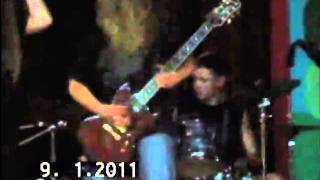 Rose Avenue - Horror.