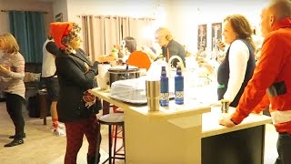 Mannequin Challenge (Holiday Edition)