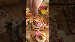How to make: Wasa goat’s cheese canapés