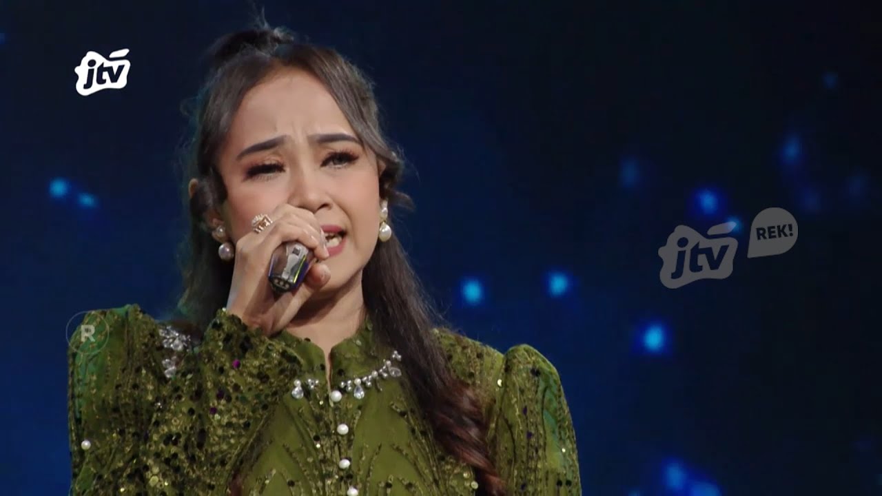 BBWs mini yubkalarda külotsiz Transseksuallar ru