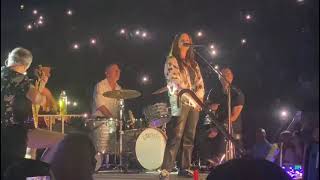 Fan video of Alanis Morissette, O2 Arena London, Sunday 27 July, 2025