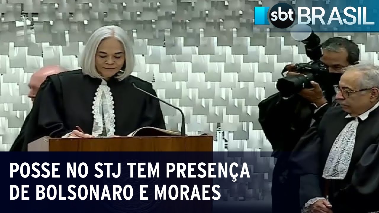 Bolsonaro e Moraes se encontram em posse no STJ após operação | SBT Brasil (25/08/2022)