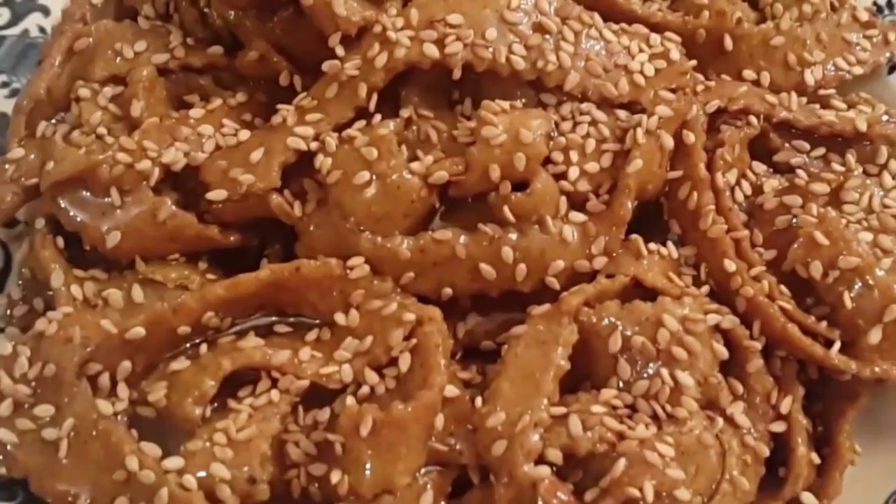 شباكية في الفرن بدقيق القمح الكامل💪هشيشة ومعلكة وشاربة العسل 😋
