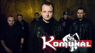 KOMUNÁL - Je to zlý chords