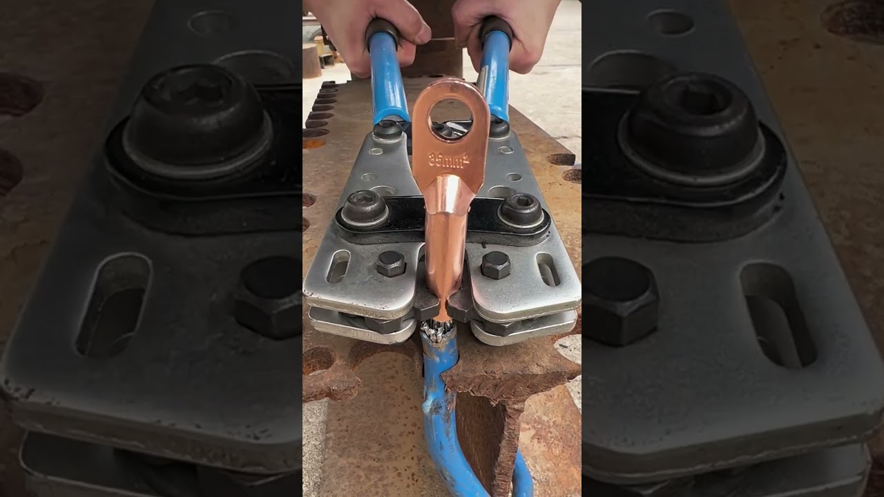 Manual clamping crimping pliers 