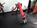 Incline Pec Fly Machine - voľnováhový stroj na precvičenie prsných svalov