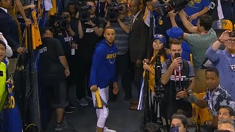 Steph Curry takes his tunnel shots Pregame 1 | Warriors vs Cavaliers 2018 NBA Finals | May 31, 2018