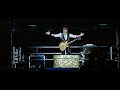 B'z /LIVE-GYM[井戸で遊ぶ稲葉と松本]