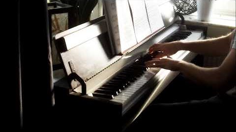 Mega Man 3 Intro on Piano (Full Version)