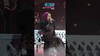 Putri Ariani - Cintaku UntukMu "My love for You" without crowd talking loudly while princess singing