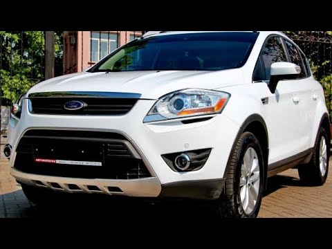 Ford Kuga 1 отстреливает заправочный пистолет.