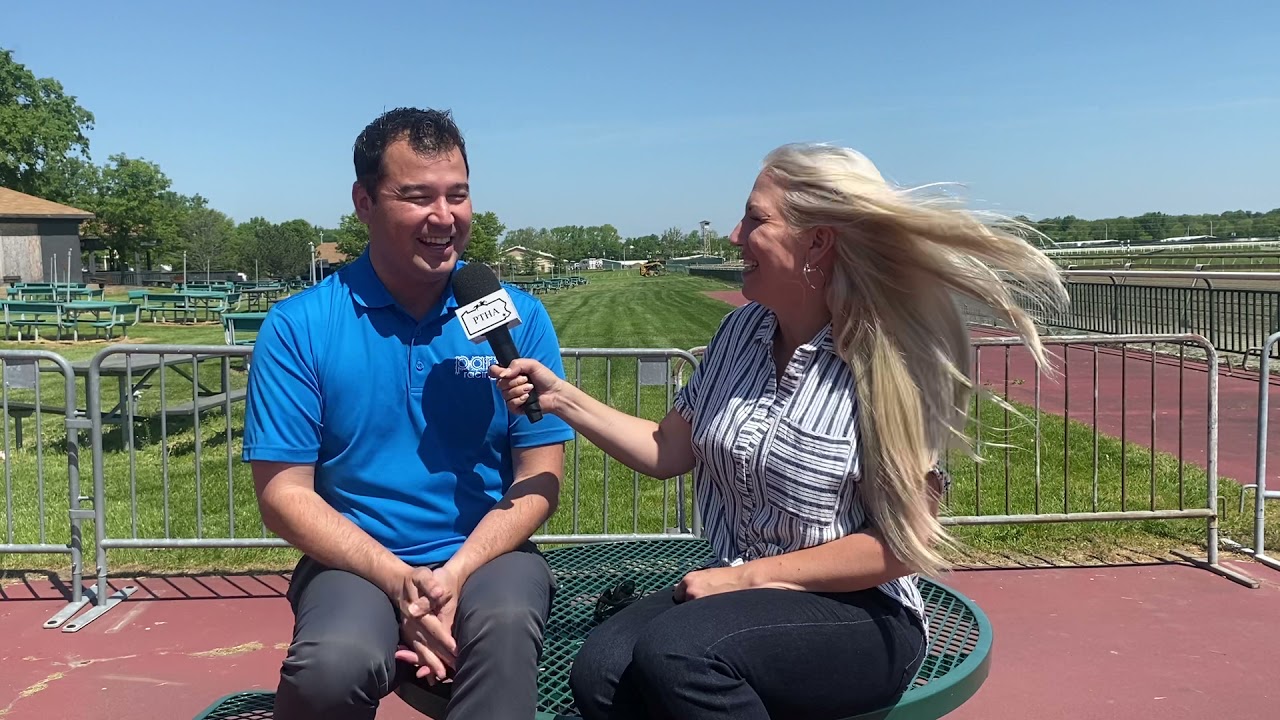 Parx Racing Commentator Get to know our Parx Racing track announcer Chris Griffin - YouTube