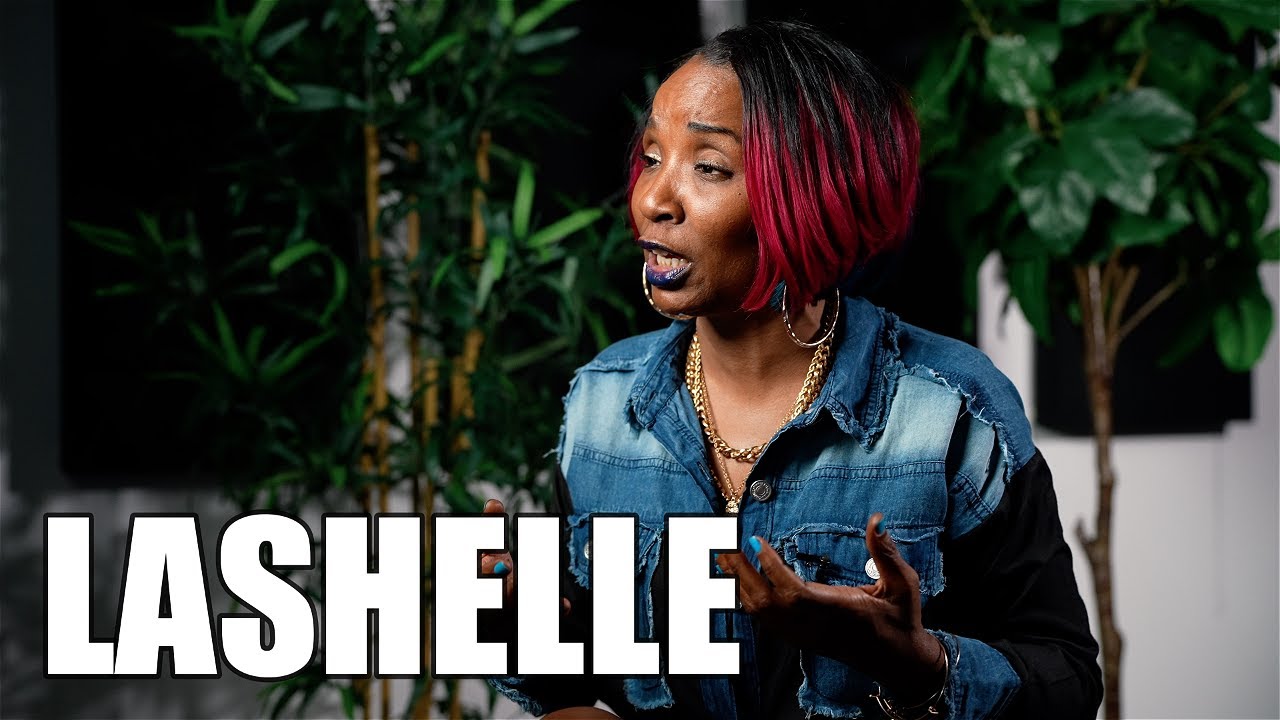 2Pac разозлился и обиделся после моей шутки о том, что он носит жилет Мадонны! Шуг начал смеяться!