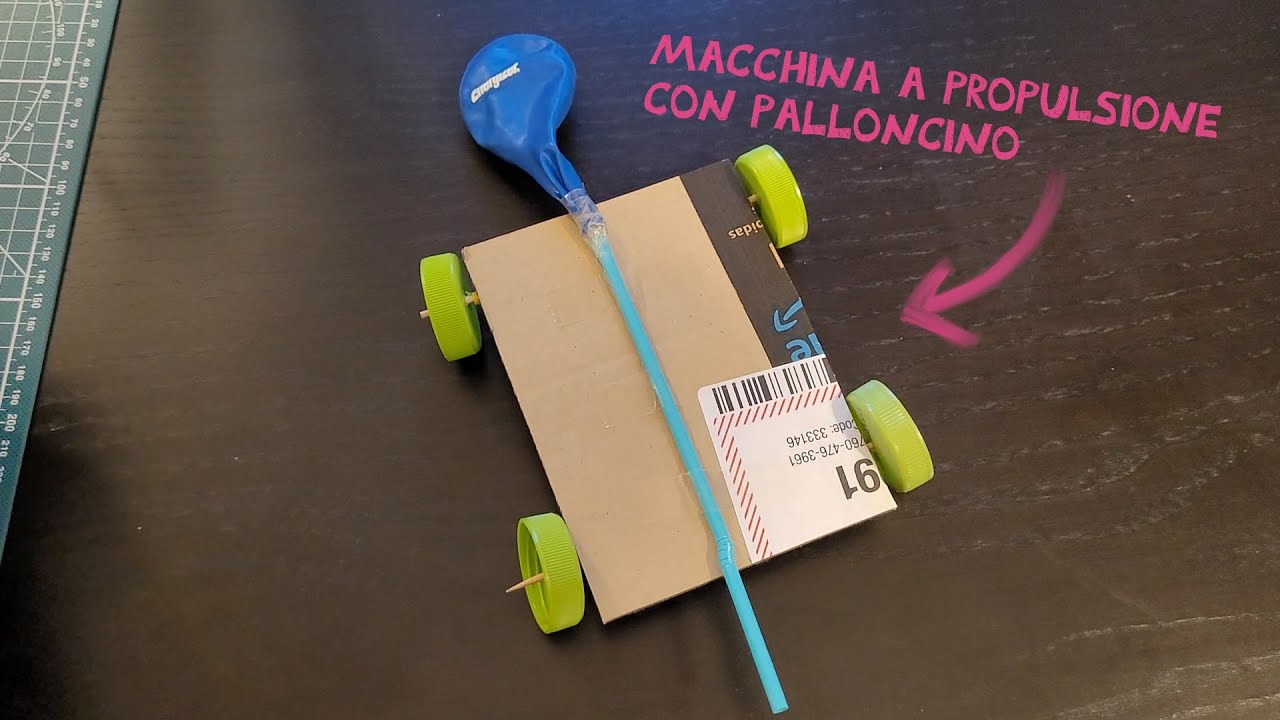 Macchina a propulsione con palloncino - STEM