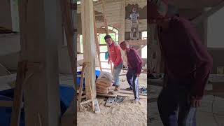 techniques to reduce back injuries when lifting mortar #seputarbangunan #bangunrumah #renovasirumah