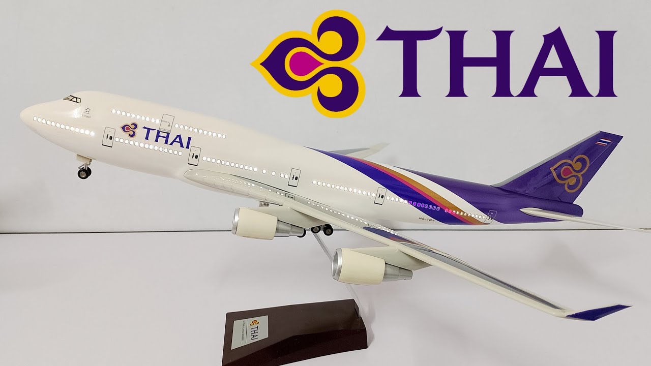 Unboxing The 1:150 Thai Airways 747-400 HS-TGX Light Up Model